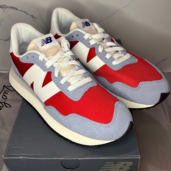 Mens NIB New Balance 237 red and blue size 9 - Picture 1 of 16